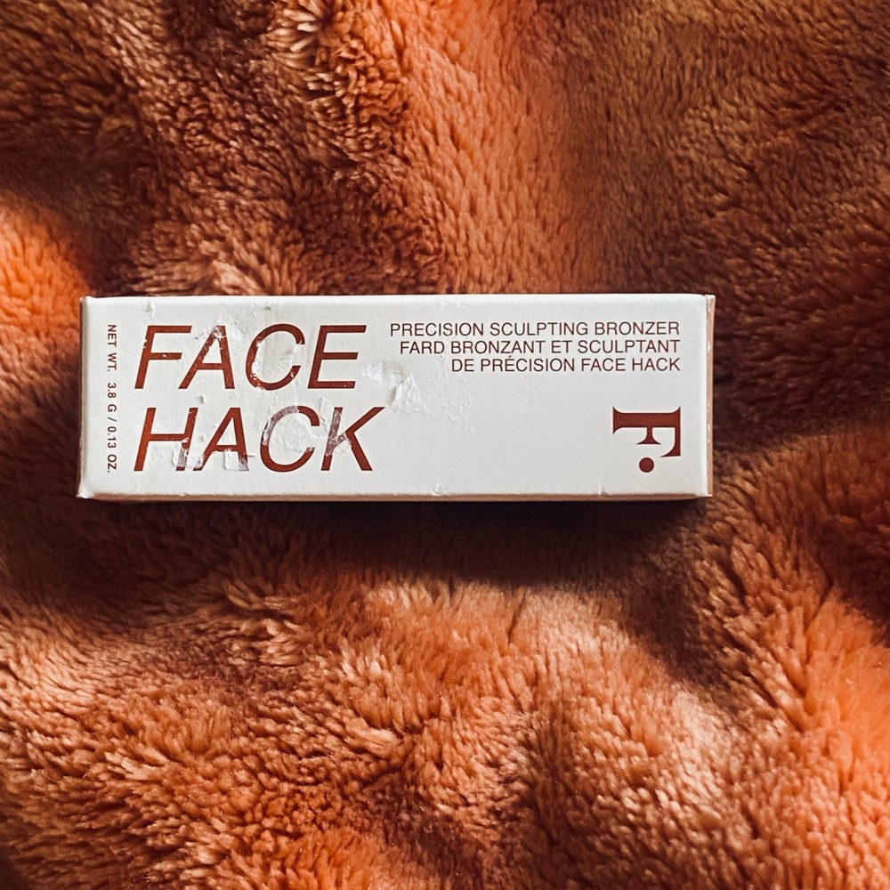 Freck Beauty Face Hack Bronzer/Sculpting Stick Shade:MEDIUM NWT - Picture 7 of 10